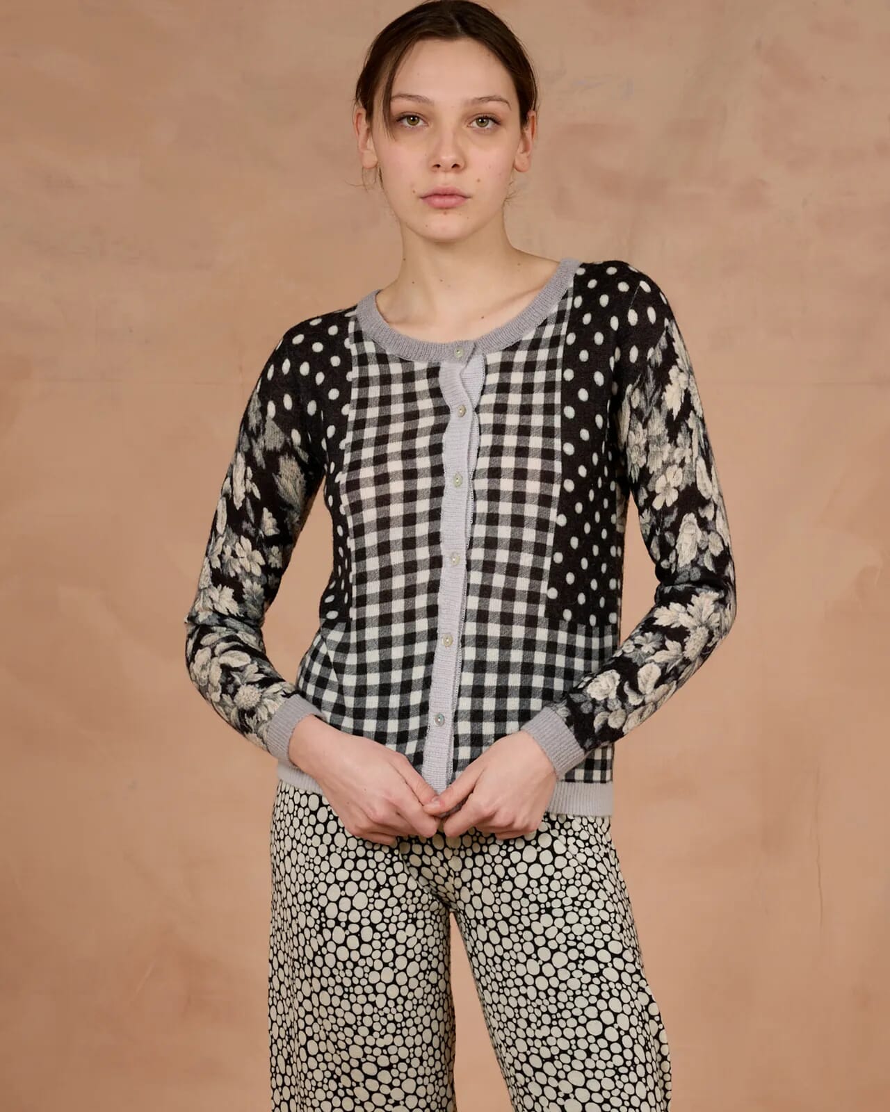 GEOMETRIC AND FLORAL PRINT  CREWNECK CARDIGAN COL.215