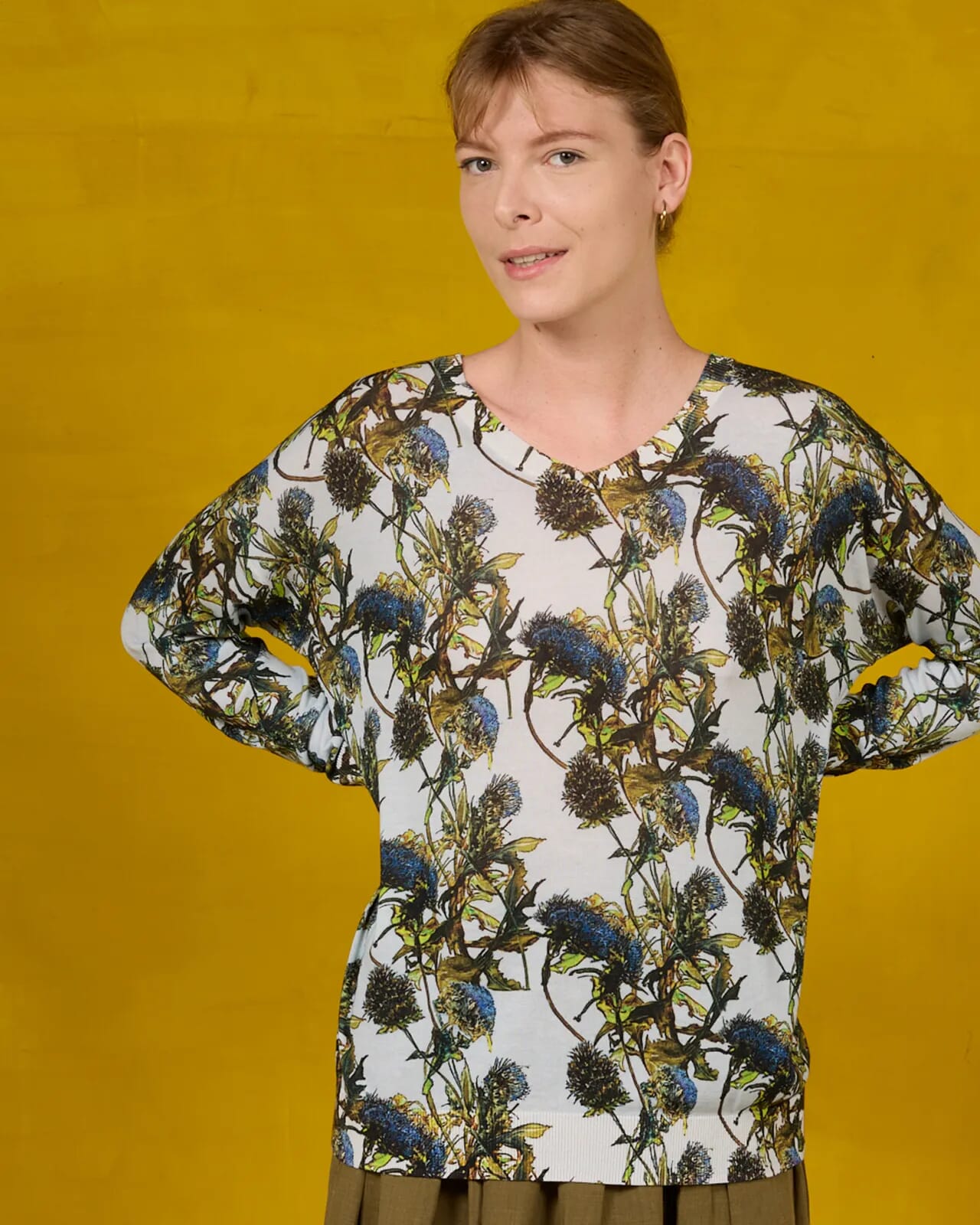 FLORAL PRINT BATWING V NECK  JUMPER COL. 300