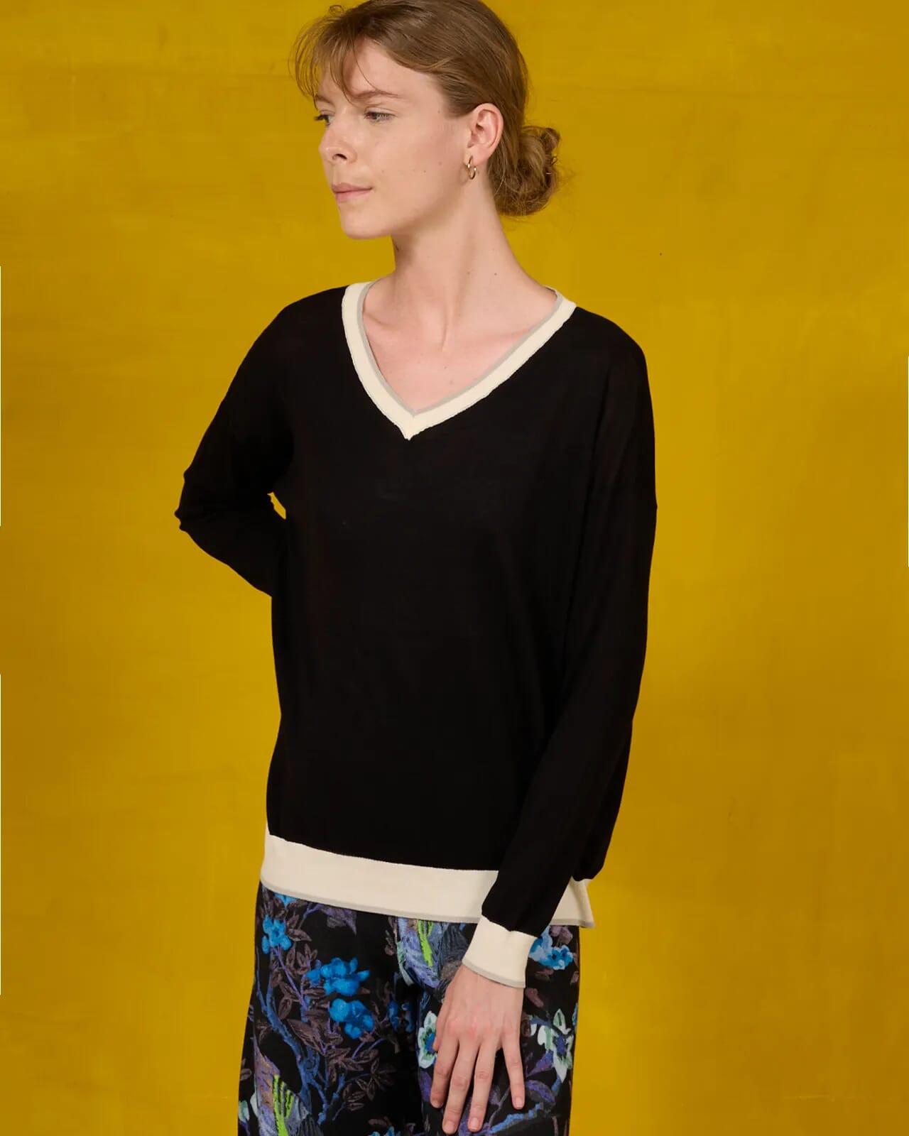 SOLID COLOR PRINT BATWING  SLEEVES V NECK JUMPER WITH...