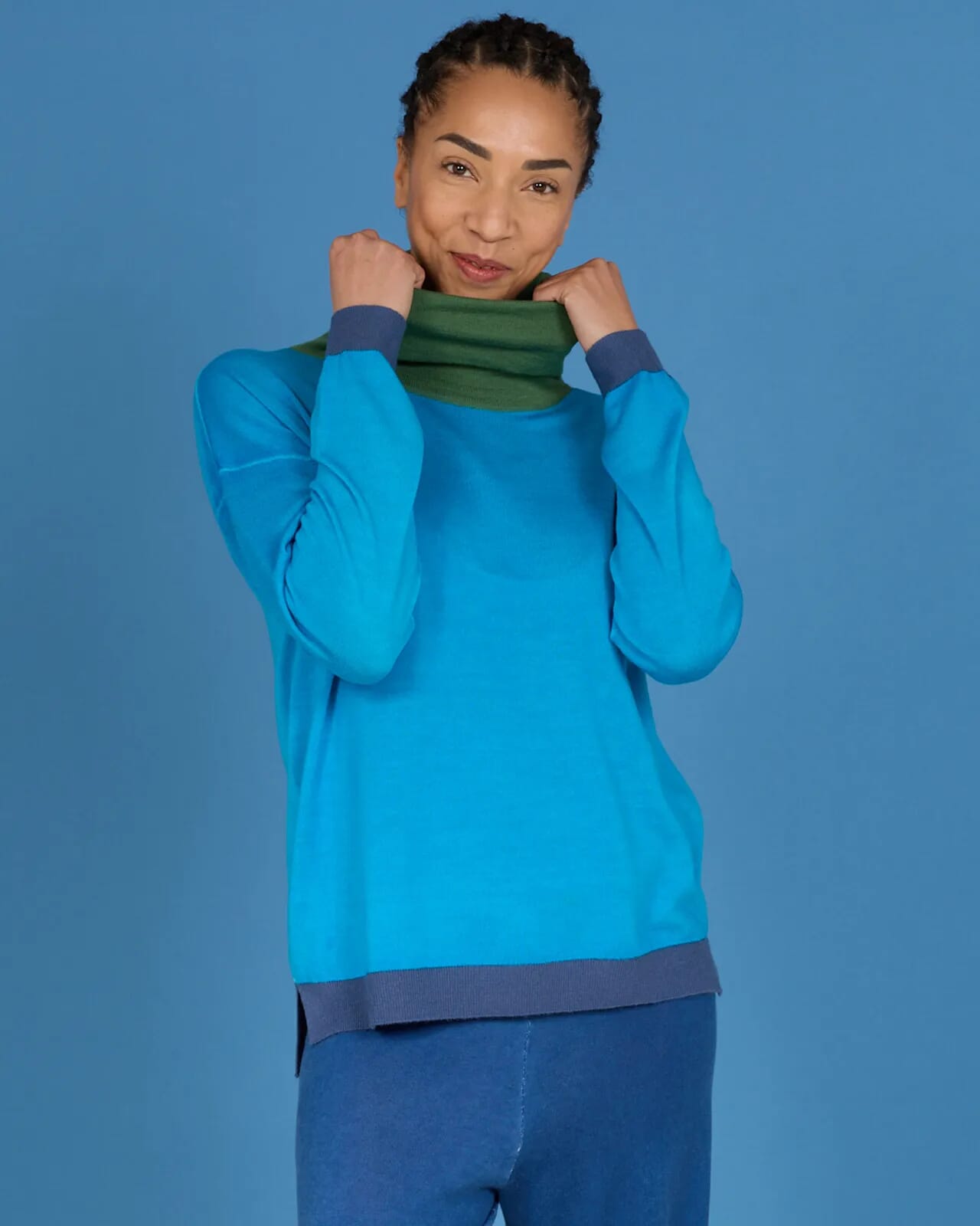 SOLID COLOUR HIGH NECK JUMPER COL. 028