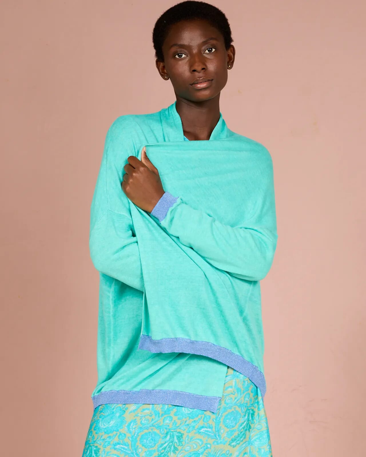 SOLID COLOUR PRINT LOOSE-FIT CARDIGAN COL.010