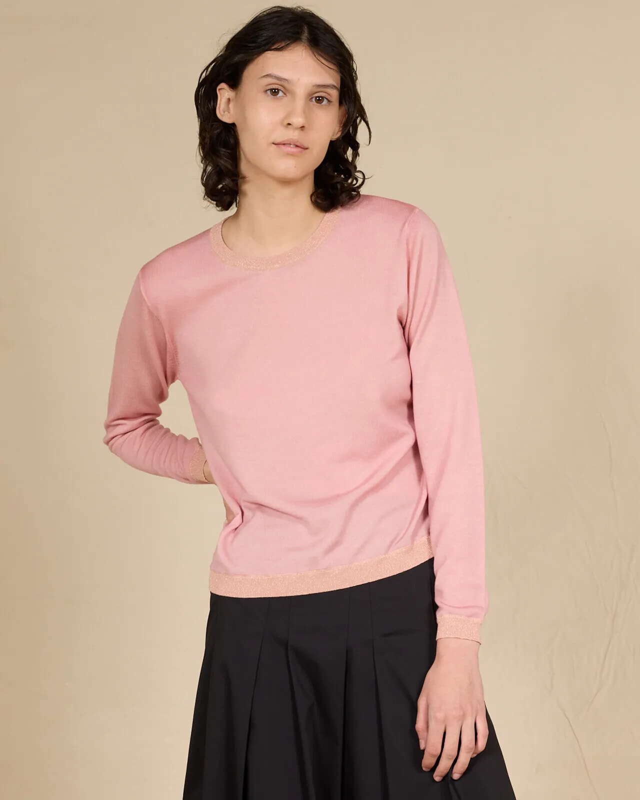 SOLID COLOUR CREWNECK JUMPER COL.010