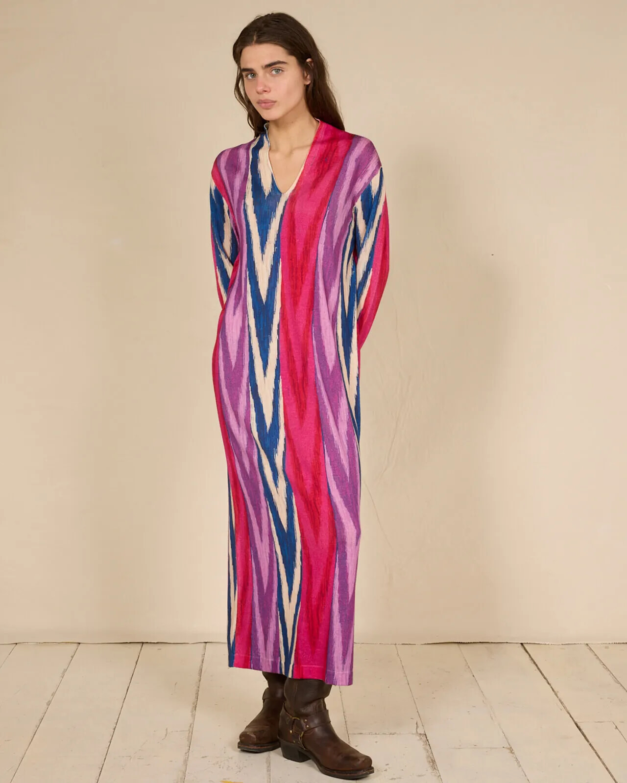 ABSTRACT PRINT LONG V NECK DRESS COL.106