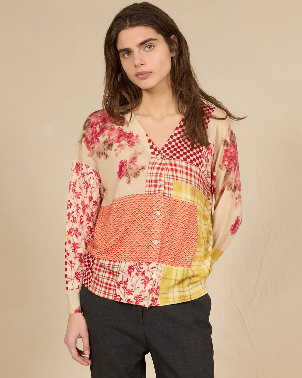 GEOMETRIC AND FLORAL PRINT V NECK CARDIGAN COL.171