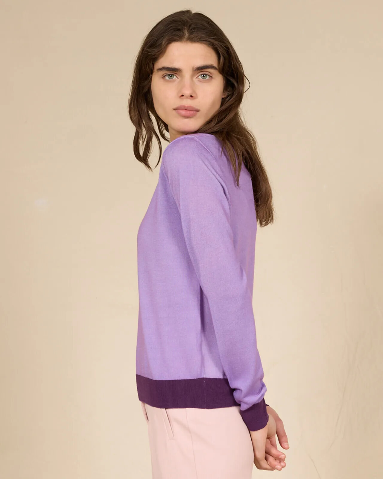 SOLID COLOUR CREWNECK JUMPER COL. 026