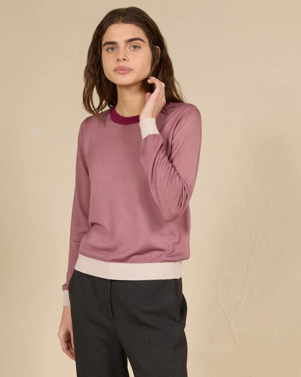 SOLID COLOUR CREWNECK JUMPER COL. 002