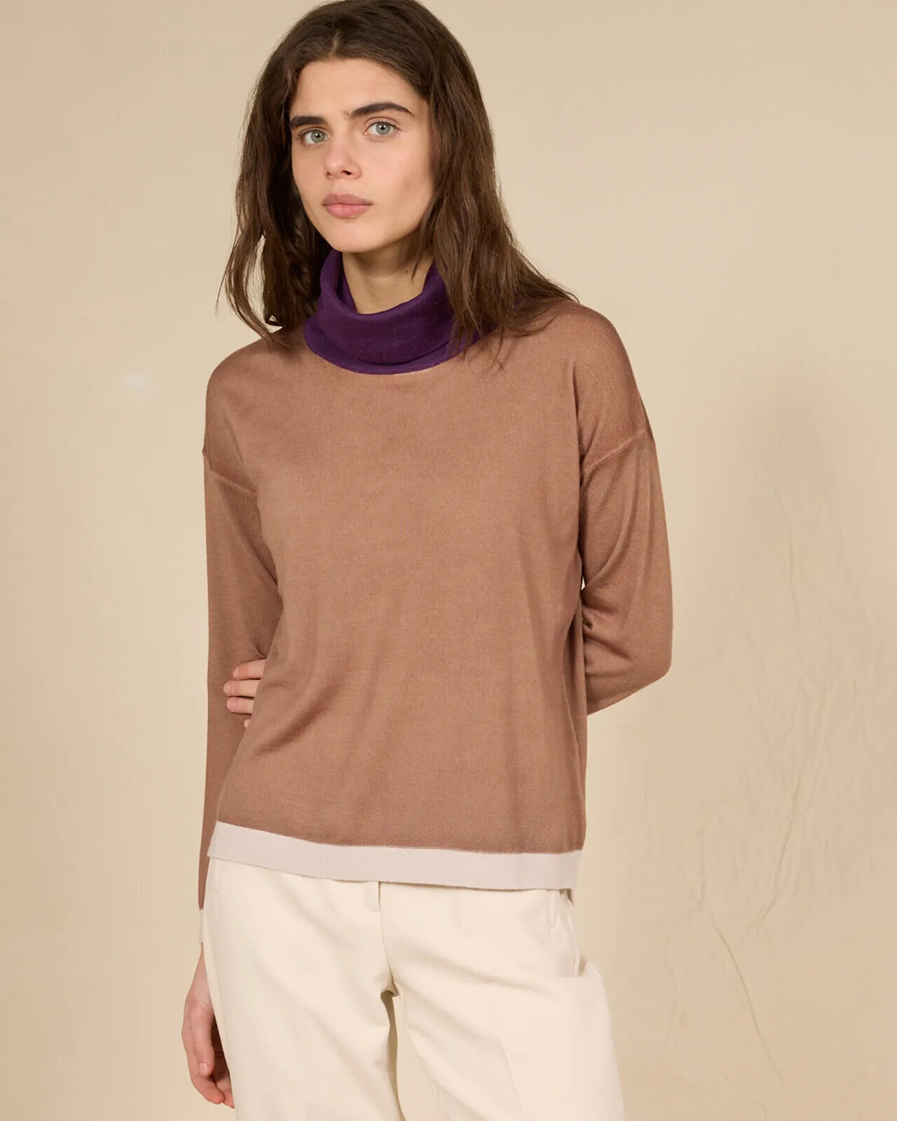 SOLID COLOUR HIGH NECK JUMPER COL. 018