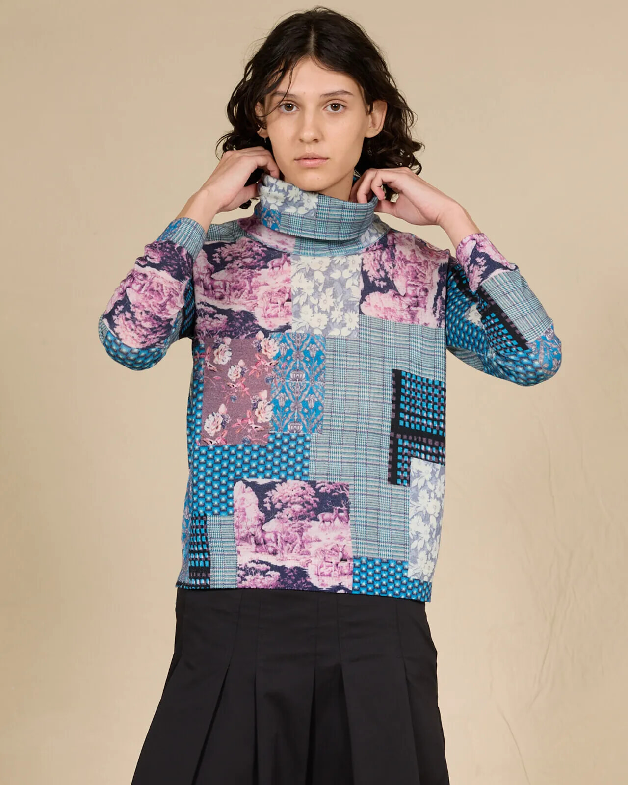 FLORAL PRINT HIGH NECK JUMPER COL. 107