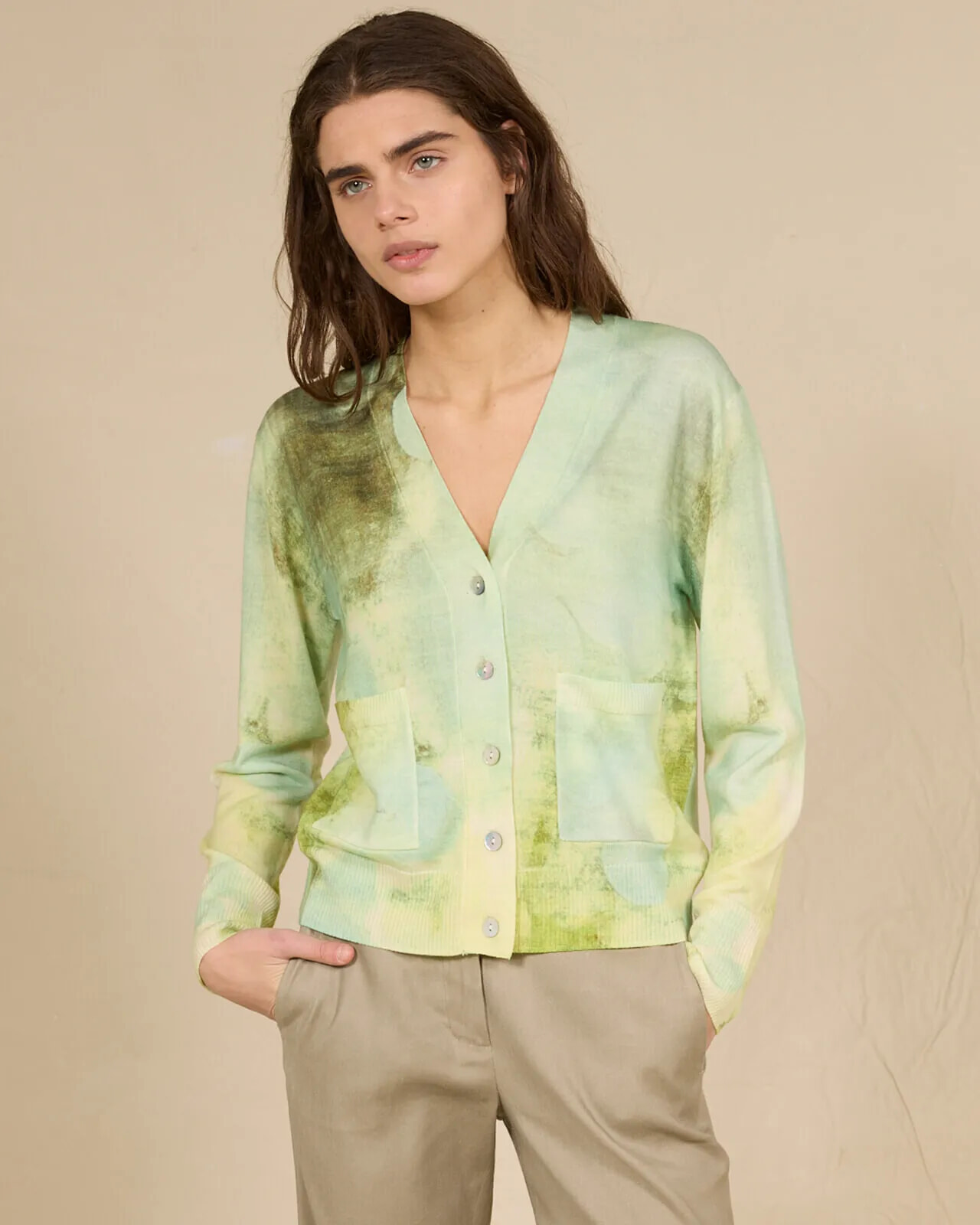 HORSEBIT PRINT V NECK CARDIGAN WITH POCKETS COL. 195