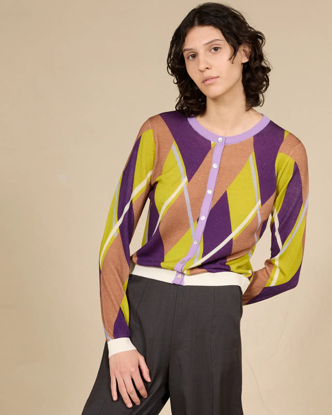 CONTRAST-EDGE GEOMETRIC PRINT CARDIGAN COL. 109