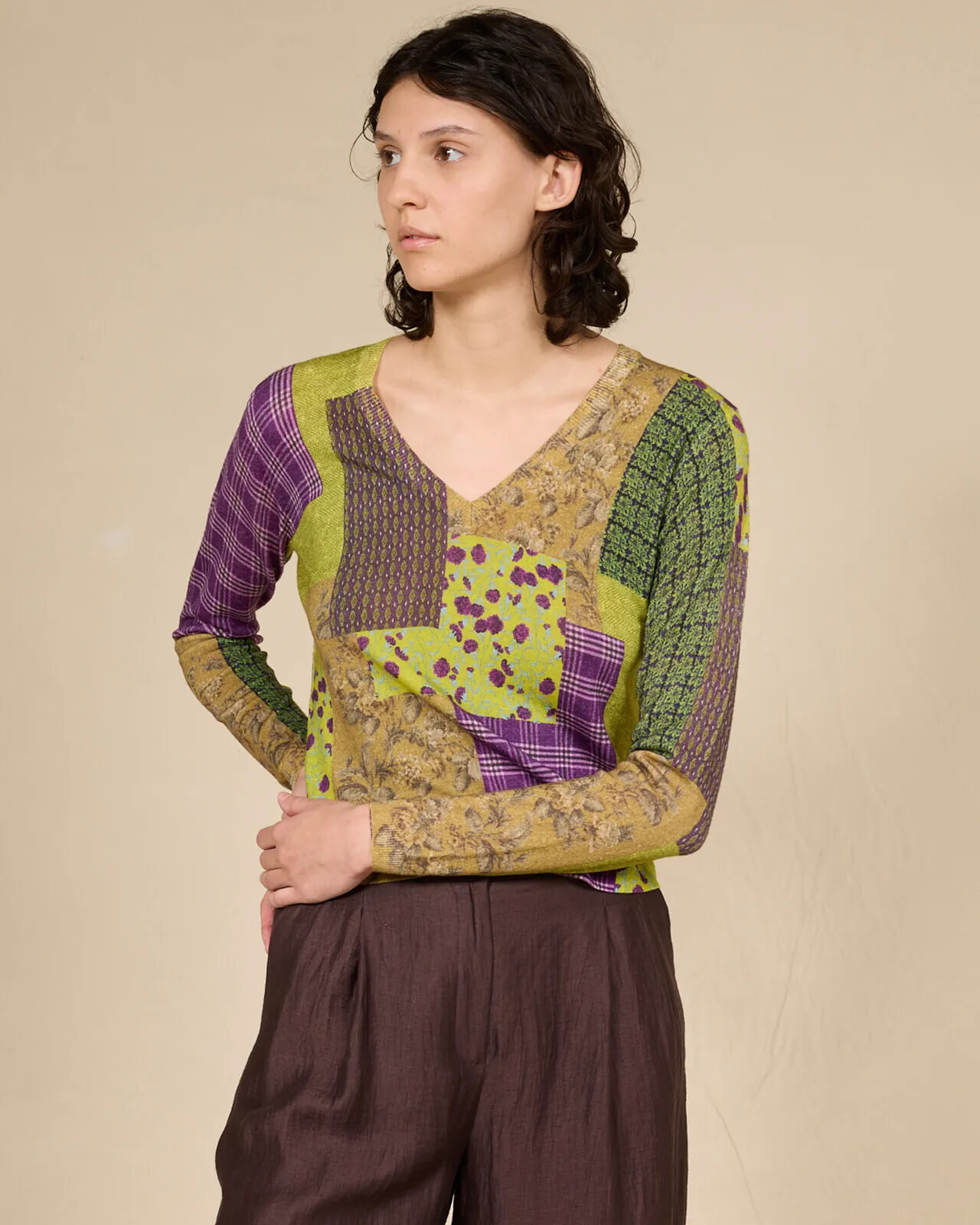 GEOMETRIC AND FLORAL PRINT V NECK JUMPER COL. 131