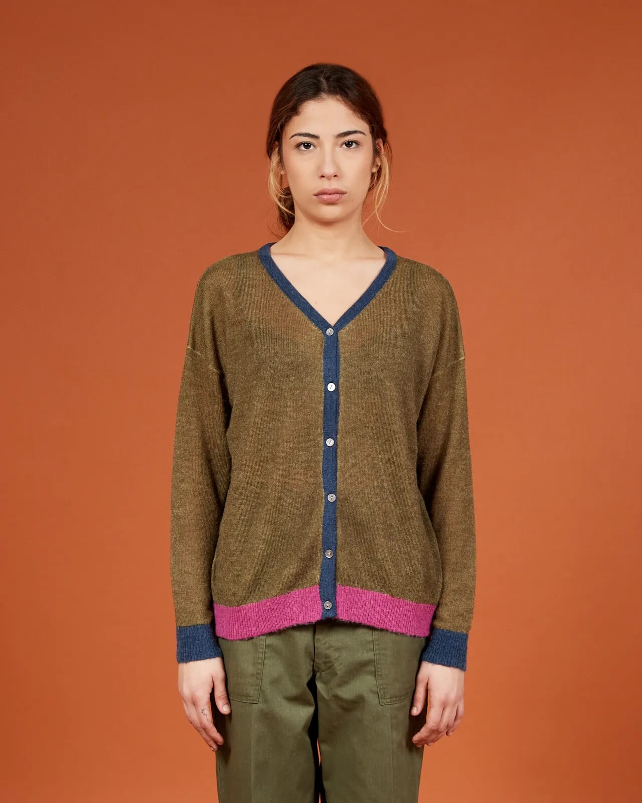 SOLID COLOUR PRINT V NECK CARDIGAN COL.014