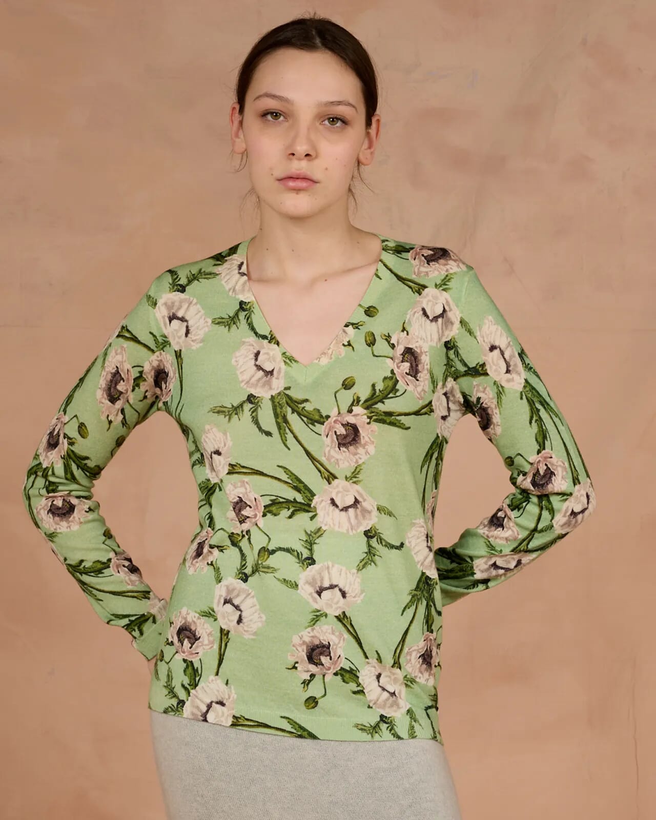FLORAL PRINT V NECK JUMPER  COL. 104