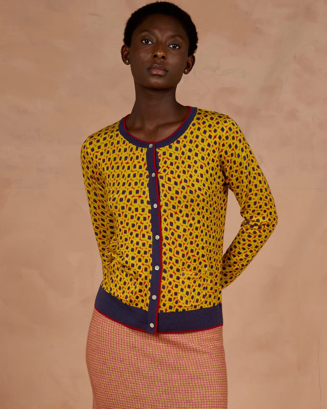 CONTRAST-EDGE PRINT CARDIGAN  WITH POCKETS COL. 132